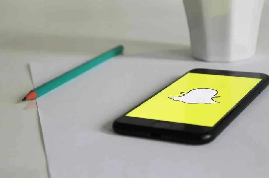 snapchat alternative apps comparison for social media users