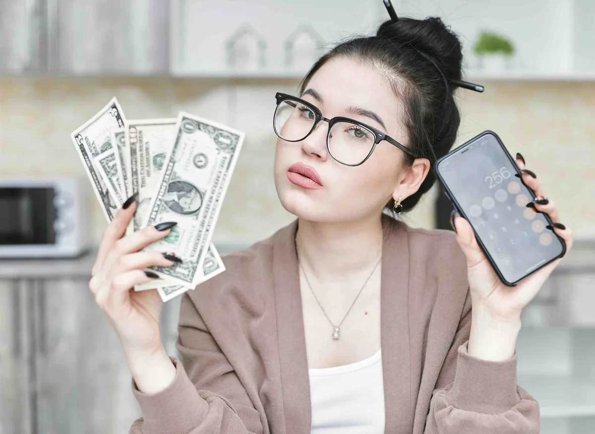 How Does Upside App Make Money? Business Model, Revenue and Truth Explained