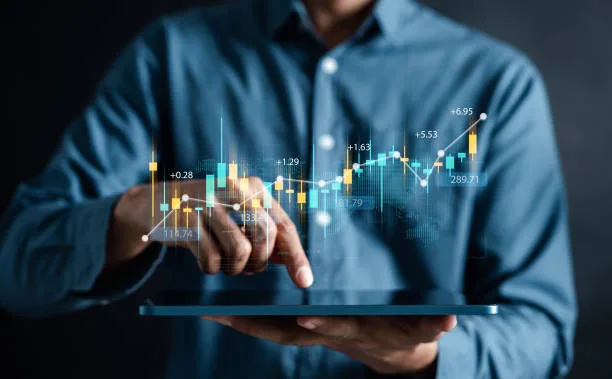shopper using discount value table to compare savings