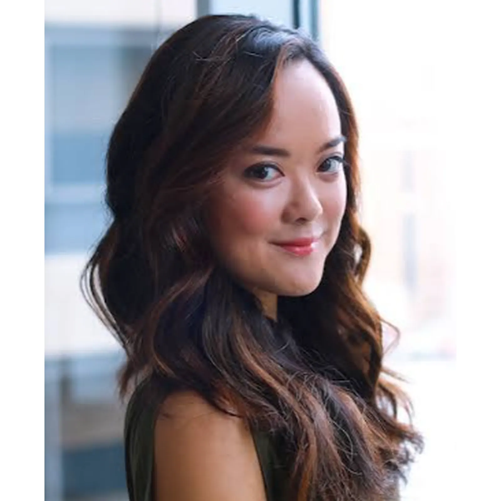 Kiki Aranita biography profile