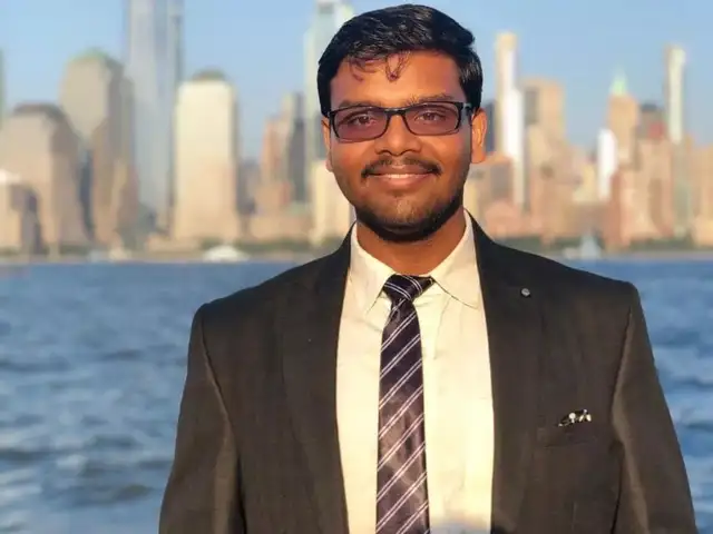 aditya srivastava upsc age